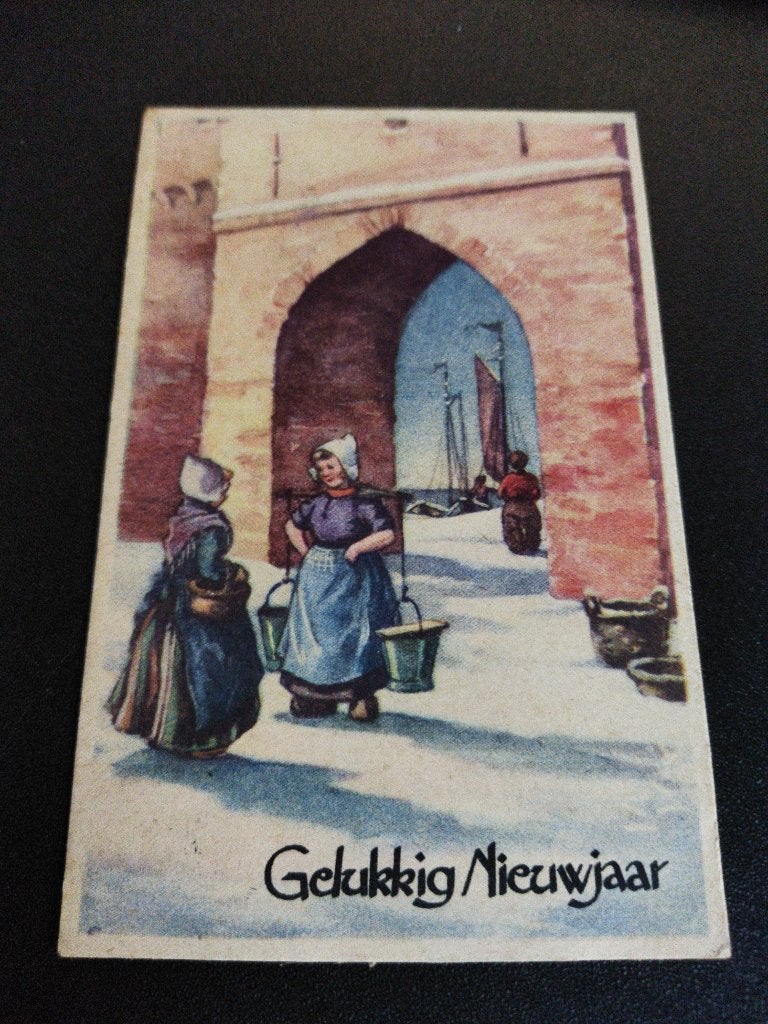 Vintage kaart Gelukkig Nieuwjaar klederdracht poort haven, Ophalen of Verzenden, 1940 tot 1960, Gelopen, Klederdracht