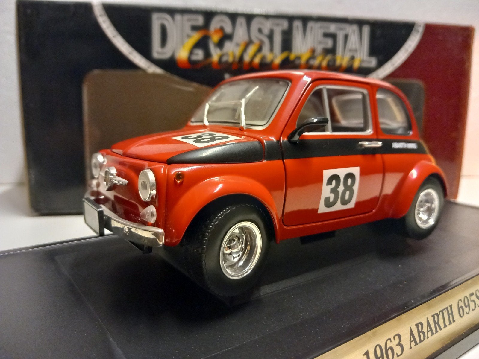 Fiat Abarth 695 SS Rally rood 1963 Signature metal 1:18 KRD, Ophalen of Verzenden, Zo goed als nieuw, Auto, Overige merken