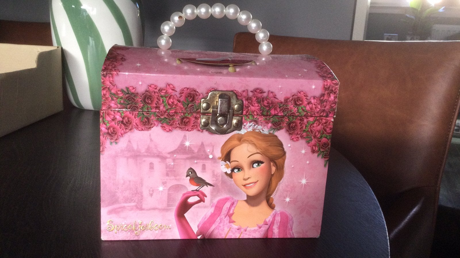Leuke sieraden box of voor andere spulletjes de Efteling, Ophalen, Babypop