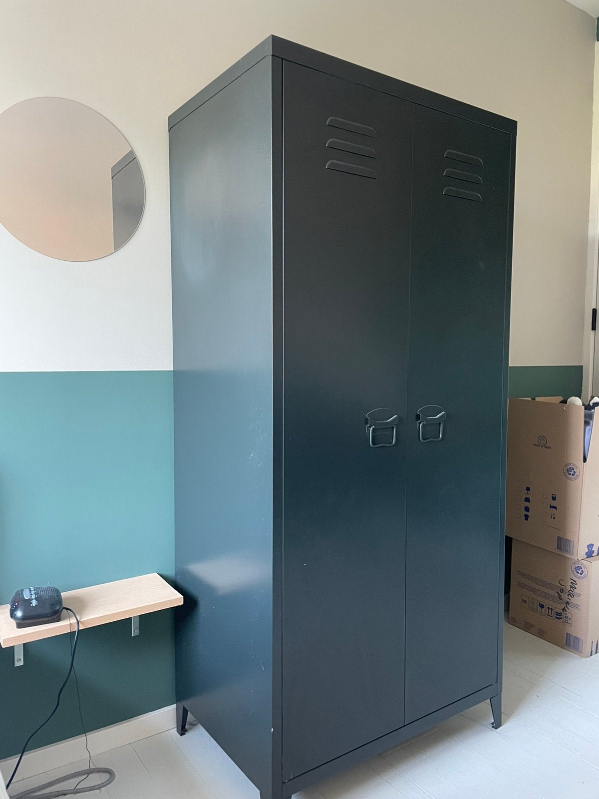 Kleding kast, metaal zwart, Huis en Inrichting, Ophalen, 50 tot 100 cm, Zo goed als nieuw, Metaal
