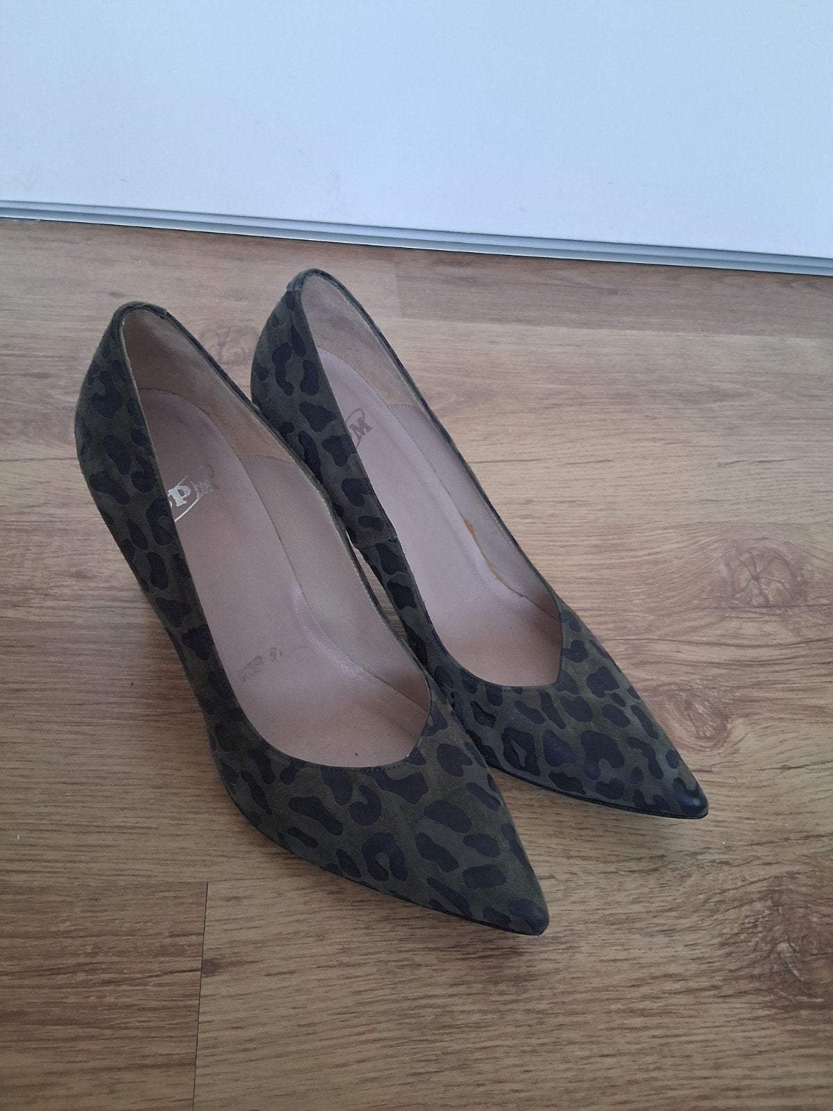 SPM Suede Pumps met Luipaardprint - Maat 39, Pumps, SPM, Ophalen of Verzenden, Zo goed als nieuw