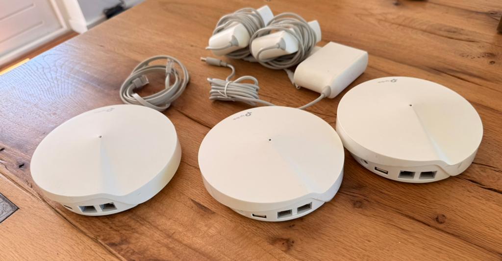 TP-Link M9 Plus Mesh WiFi systeem - 3 pack, Ophalen of Verzenden, Zo goed als nieuw
