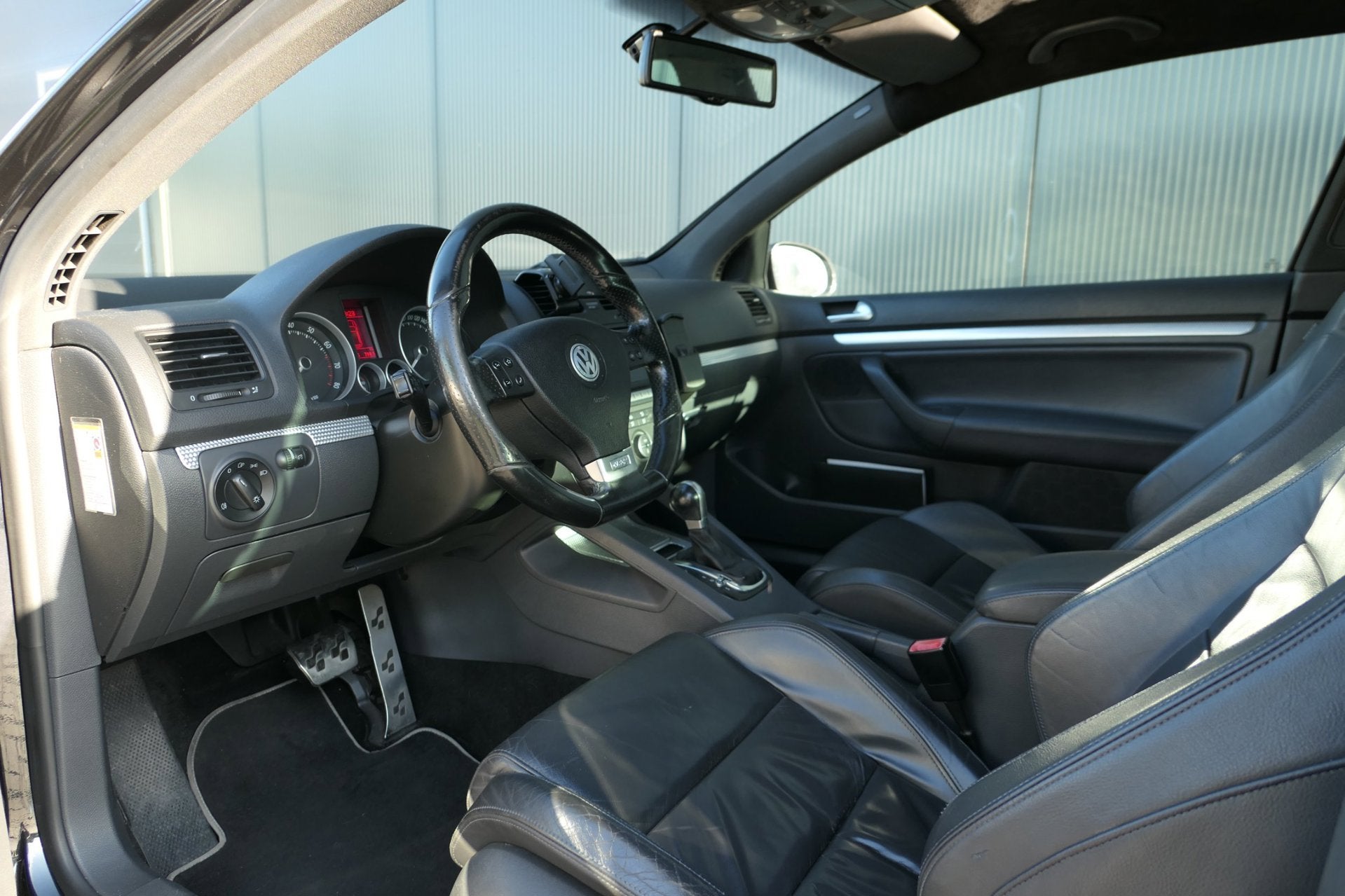 Volkswagen Golf 3.2 R32 Pano Leder Navi Cruise Stoelverwarmi, Auto's, Volkswagen, Gebruikt, Zwart, 3189 cc, Zwart