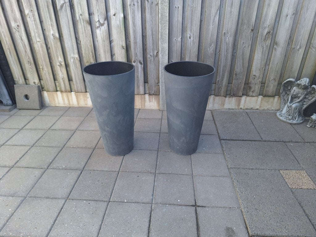2 hoge Bloembakken 80 cm hoog, Ophalen, Kunststof, Rond, Zo goed als nieuw