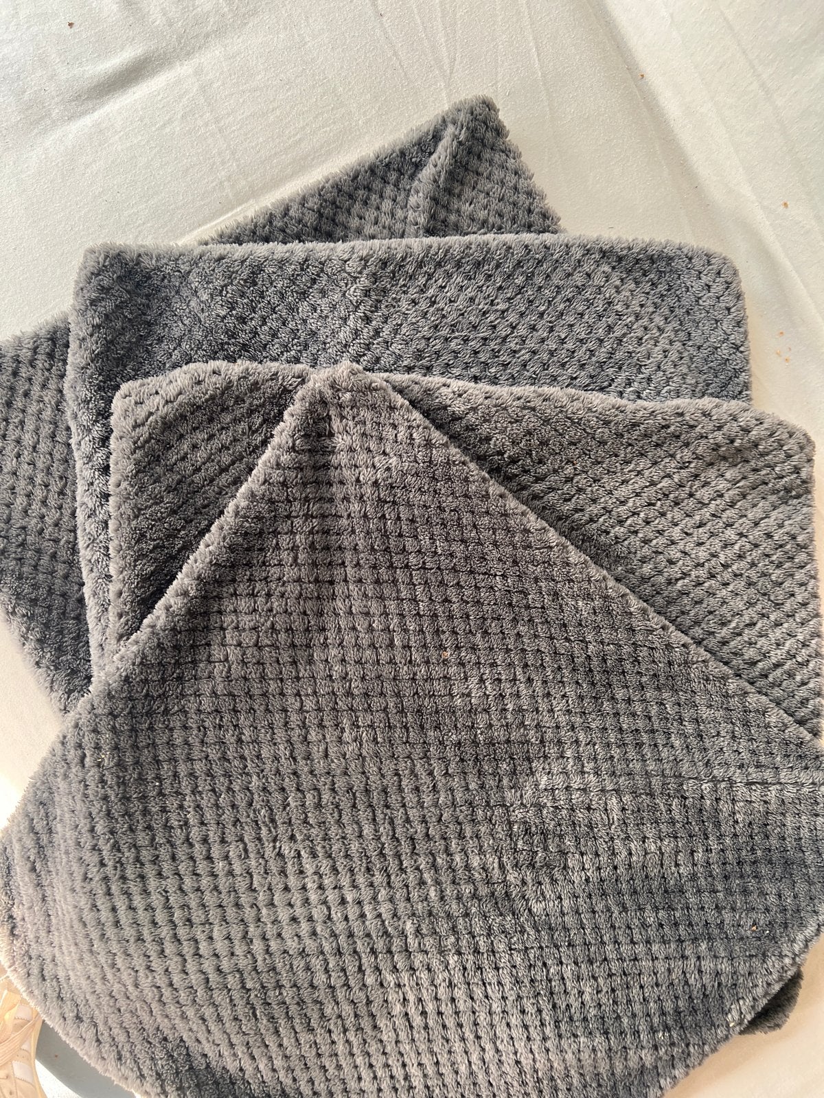 4 Grijze Kussenhoesjes 45x45 cm, Gebruikt, Wasbaar, Ophalen of Verzenden, Grijs