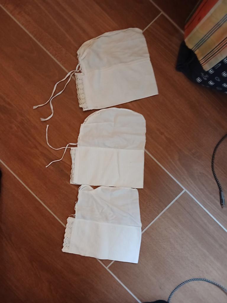 3 mutsjes walcheren klederdracht kap oorijzer muts zeeland, Ophalen