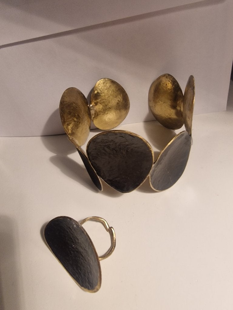 Verstelbare Armband en Ring Set - Zwart/Goud, Verzenden, Gebruikt
