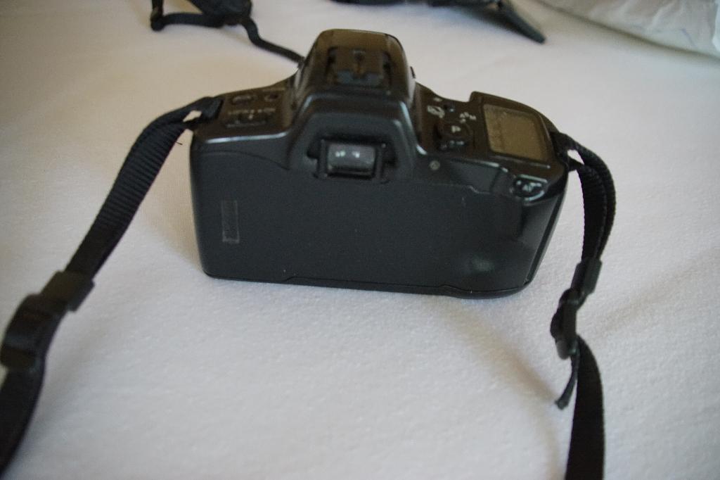 camera,s 2 x digitaal 1 x analoog, Ophalen, Gebruikt, Spiegelreflex, Sony