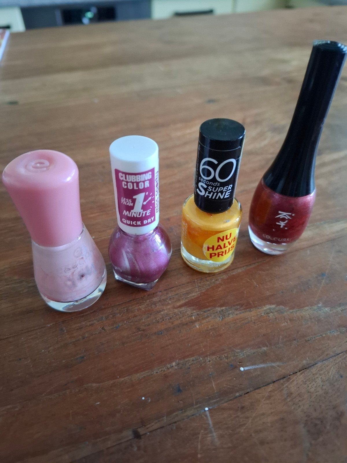 gratis af te halen oude flesjes nagellak., Ophalen, Gebruikt, Handen en Nagels