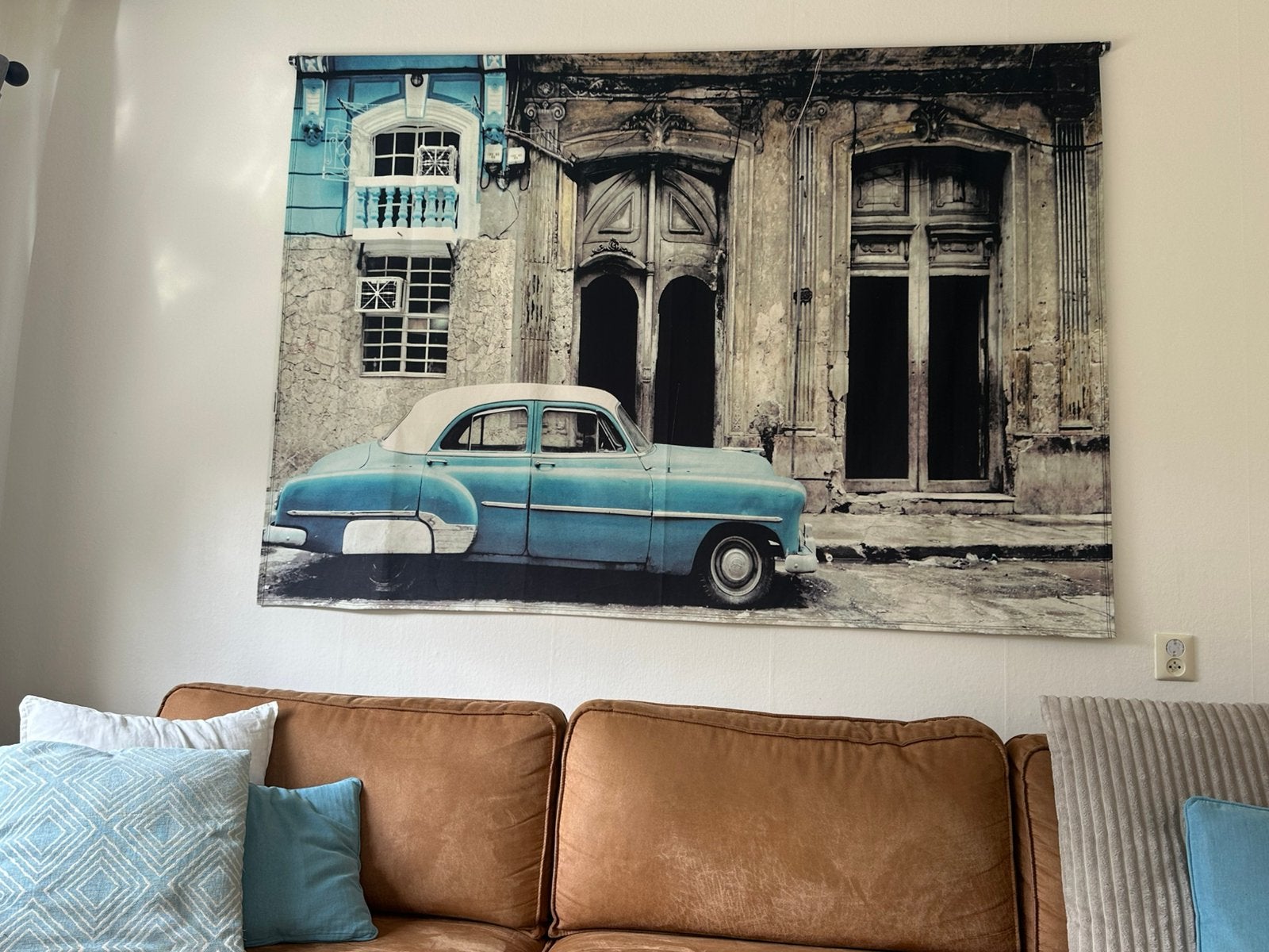 Groot wandkleed met oldtimer auto., Ophalen, Zo goed als nieuw