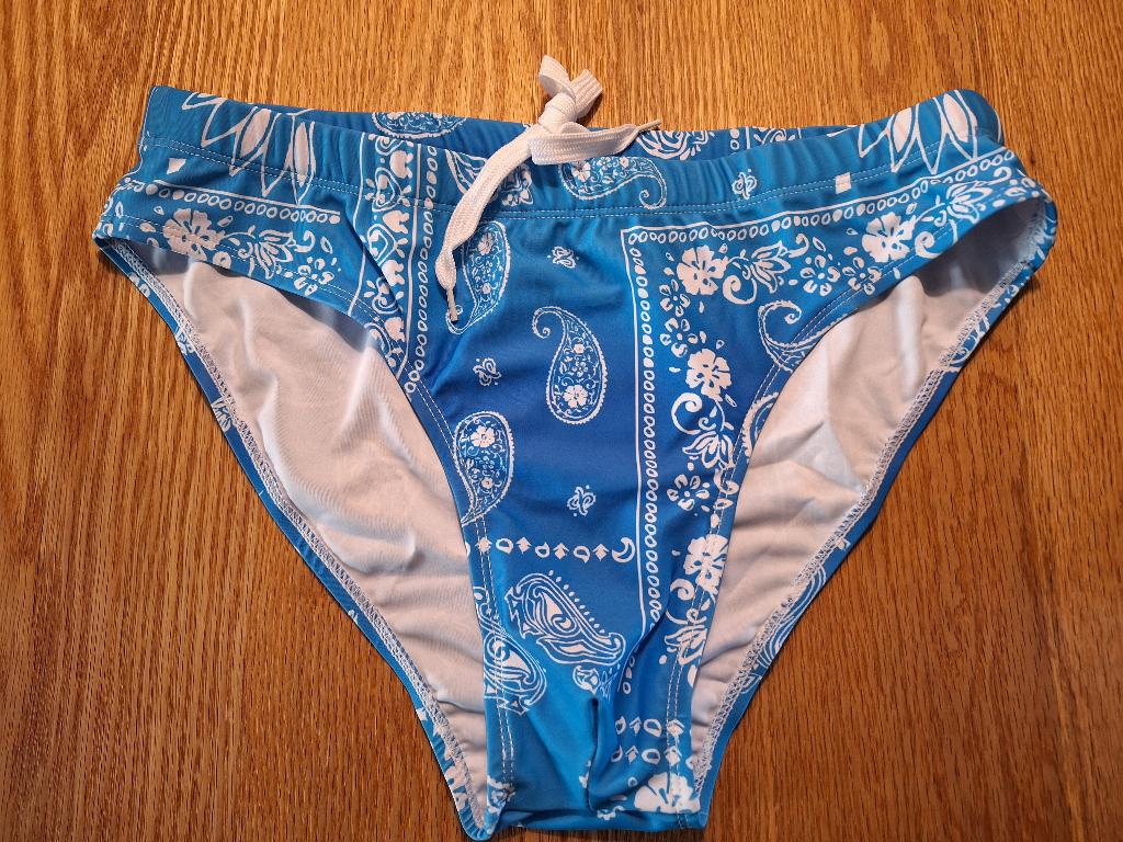 heren zwemslip maat L, Kleding | Heren, Badmode en Zwemkleding, Verzenden, Maat 52/54 (L), Overige kleuren, Zwemslip