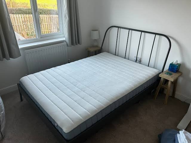 IKEA KOPARDAL bedframe 140 x 200 cm met lattenbodem, Huis en Inrichting, Slaapkamer | Bedden, Ophalen, Tweepersoons, 140 cm, Zo goed als nieuw