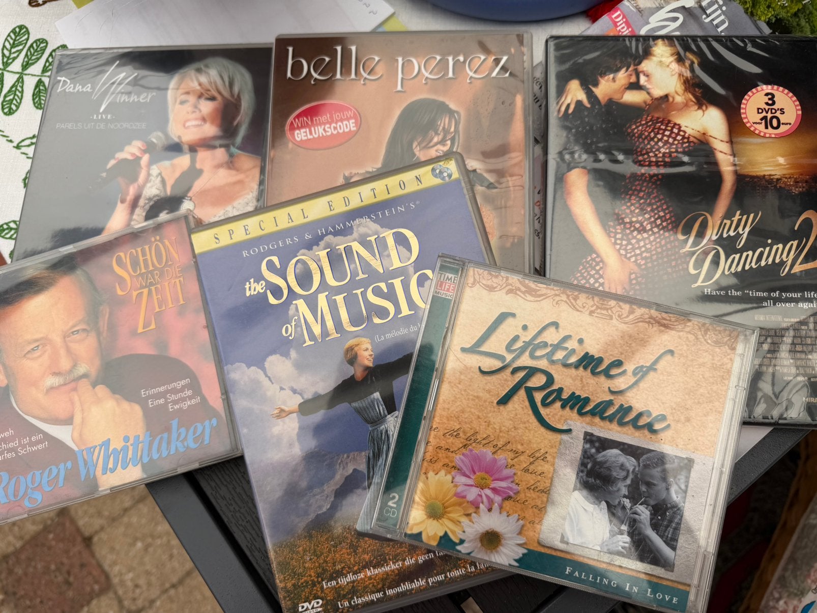 CD’s met map, Alle leeftijden, Ophalen of Verzenden, Zo goed als nieuw