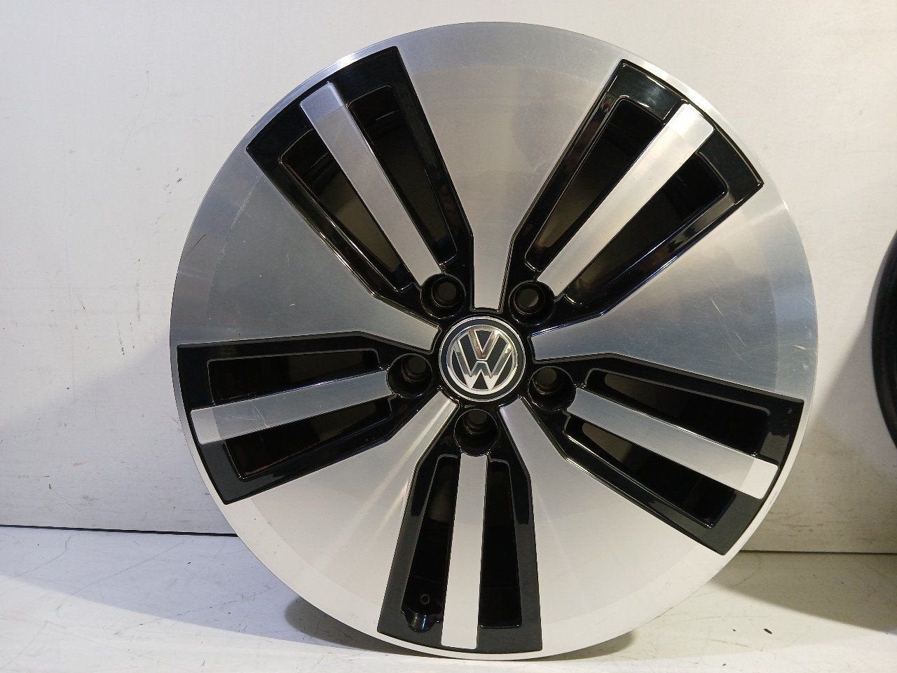 Velg Volkswagen Golf, Onderdelen@venauto.nl, Van der Ven Autorecycling B.V., Gebruikt, Ettenseweg 76, 4706 PB Roosendaal, The Netherlands