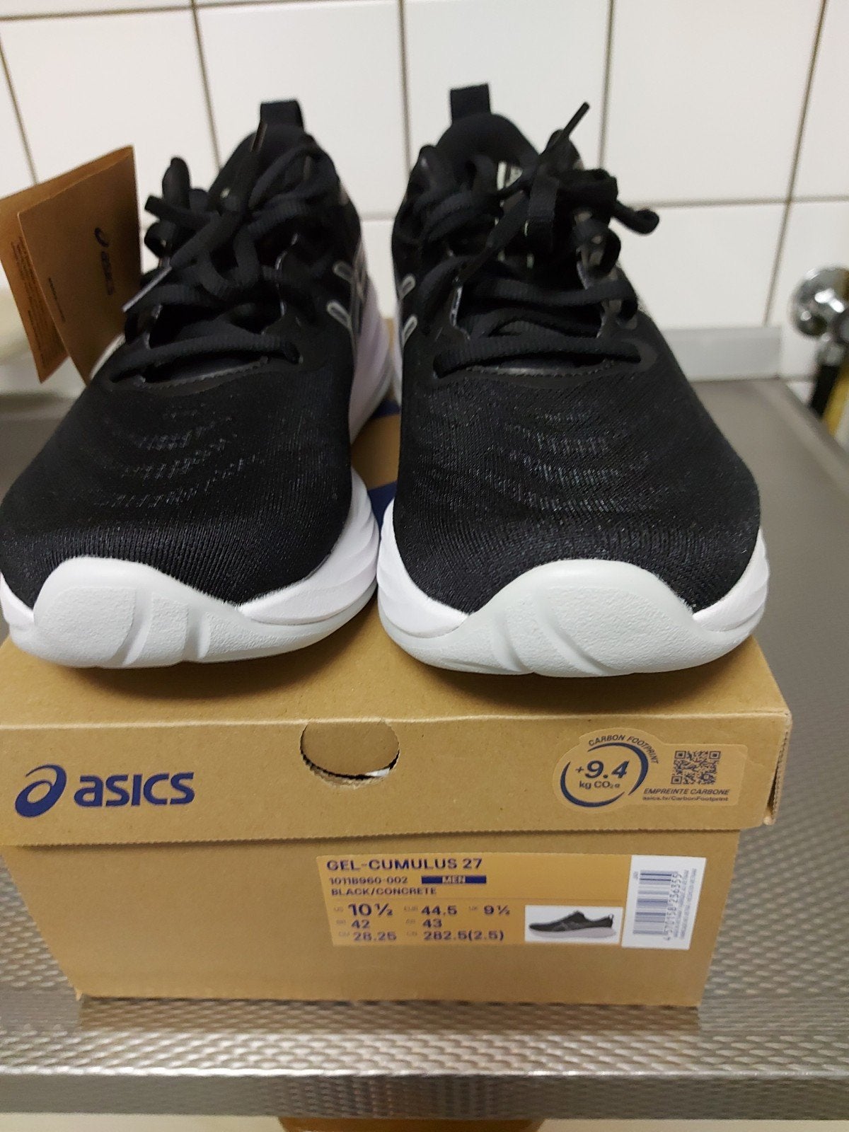 Asics Gel Cumulus 27 Heren Maat 44,5 NIEUW, Kleding | Heren, Schoenen, Nieuw, Ophalen of Verzenden, Asics, Sportschoenen