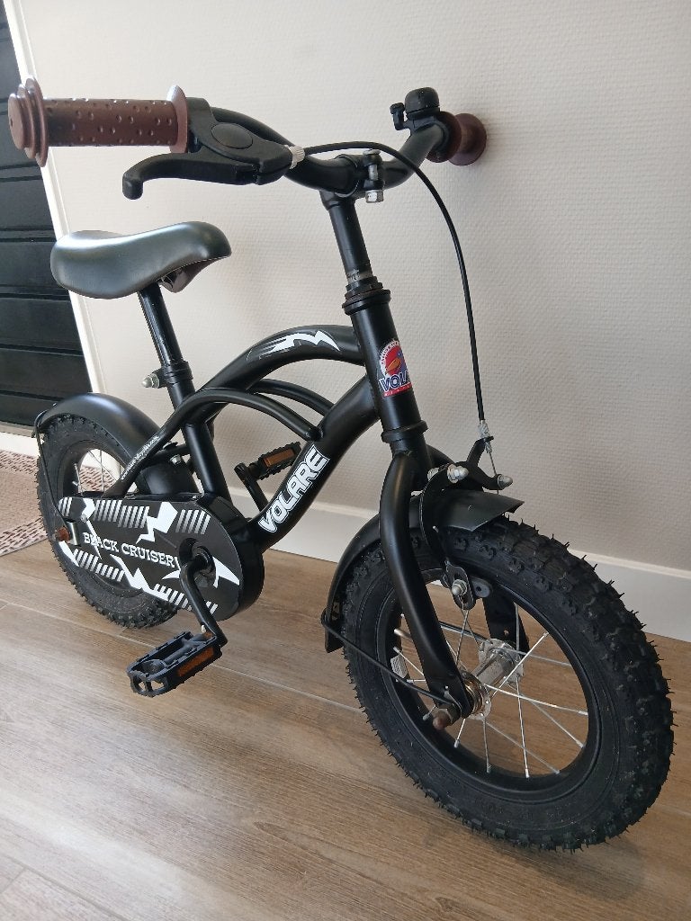Zwarte jongensfiets 12 inch (met zijwielen), Fietsen en Brommers, Ophalen, Terugtraprem, Volare Black Cruiser, 14 inch of minder