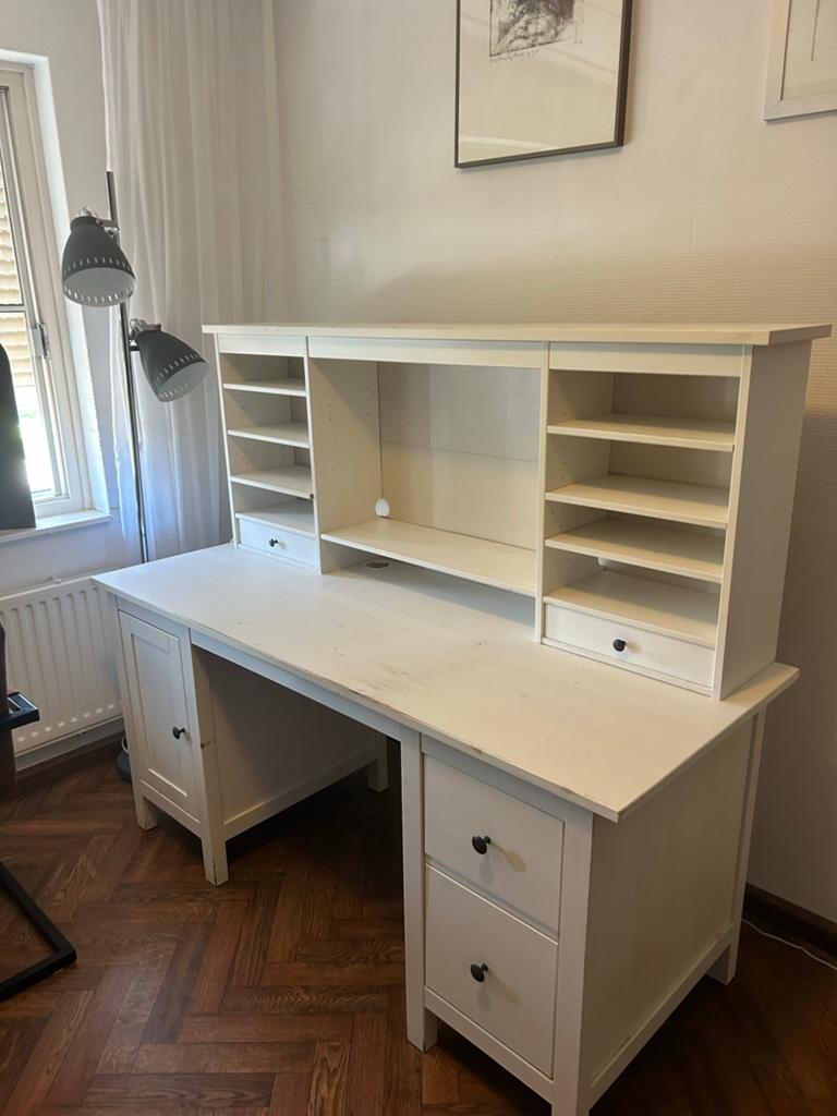 Gratis Ikea Hemnes bureau met opzetstuk, Ophalen, Gebruikt, Met lades, Spaanplaat of MDF