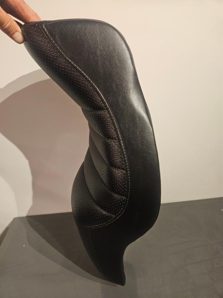 Harley David Sportster XL 1200 Duo Zadel 2007-2015 51530-07, Ophalen of Verzenden, Harley Davidson

pn 51530-07, Xl 1200, Sportster