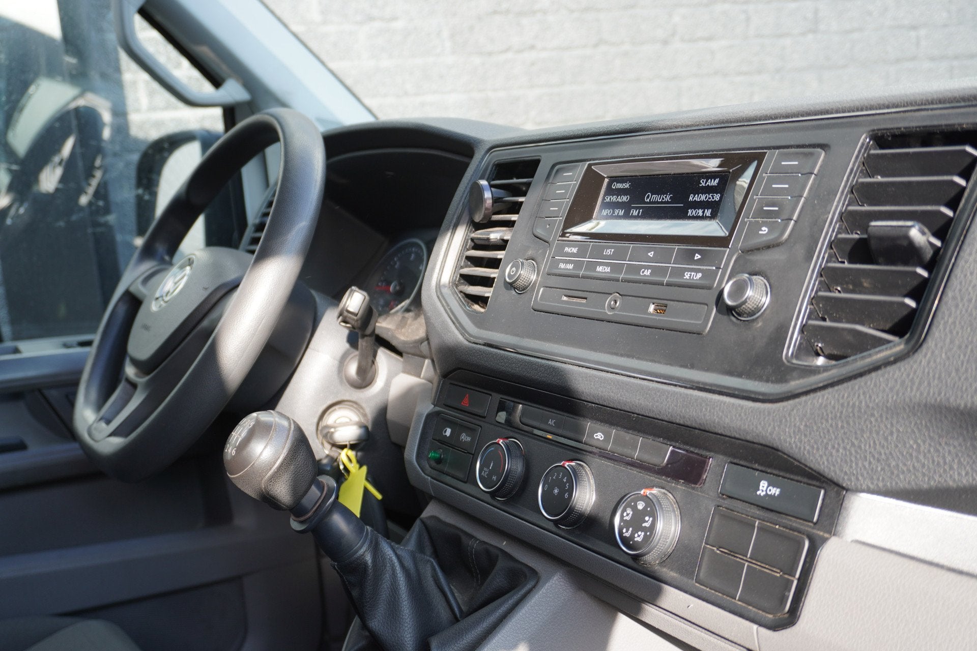 Volkswagen Crafter 2.0 TDI 140PK L3H3 - Airco - Radio - Crui, Voorwielaandrijving, Elektrische ramen, Stof, Gebruikt