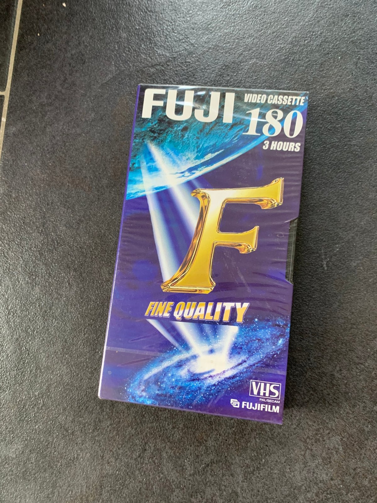 Een nieuwe gesealde FUJI video cassette 180 min, Ophalen, Nieuw, Videoband