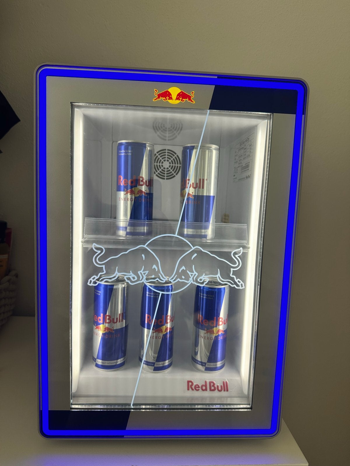 Red Bull Mini Koelkast met led - Perfect voor Drankjes, Ophalen, Zonder vriesvak, Minder dan 45 cm, Minder dan 85 cm