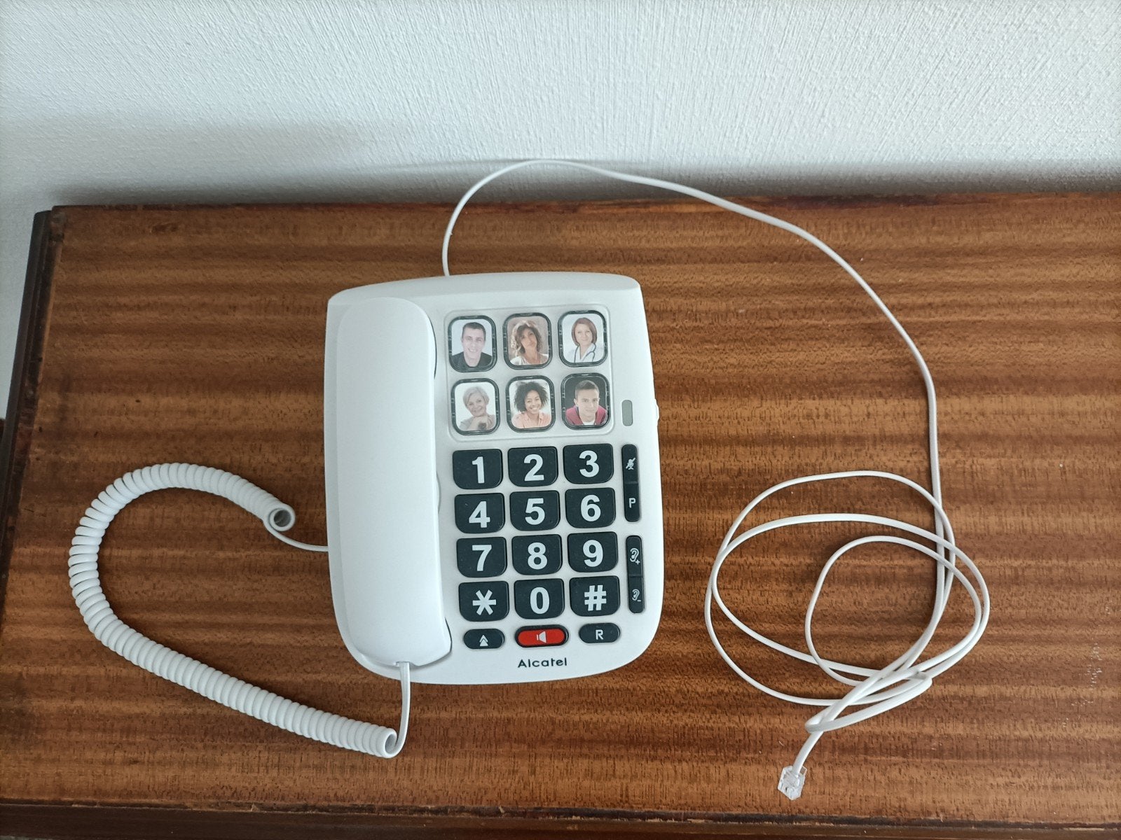 Alcatel TMAX 10 FR Seniorentelefoon met fototoetsen, Telecommunicatie, Ophalen, Zo goed als nieuw, 1 handset
