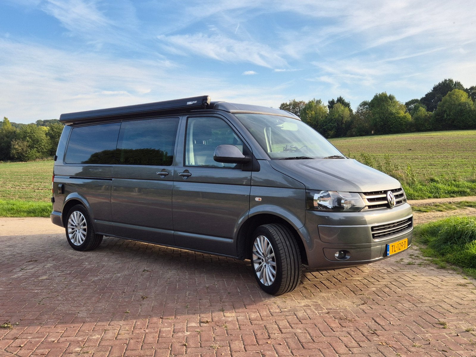 VW Transporter 2011 T5 LWB 4WD Auto Camper, Automaat, Buscamper of Camperbus, Volkswagen, Bestuurdersdeur