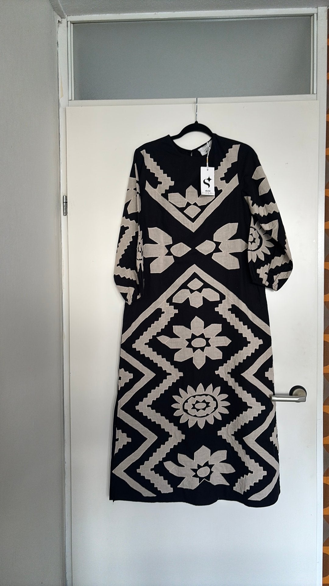 Prachtige jurk shoeby maat  xs/s. Nieuw met prijskaartje, Kleding | Dames, Jurken, Zwart, Nieuw, Ophalen of Verzenden, Maat 34 (XS) of kleiner