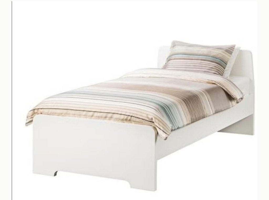 IKEA ASKVOLL Eenpersoonsbed + Matras – Zo goed als nieuw, 90 cm, Eenpersoons, Wit, Ophalen of Verzenden