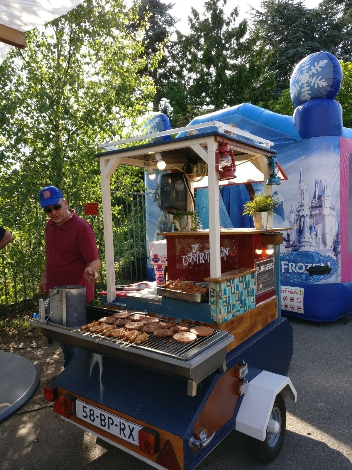 BBQ Aanhanger / Mini Foodtruck met Koelkast, Ophalen