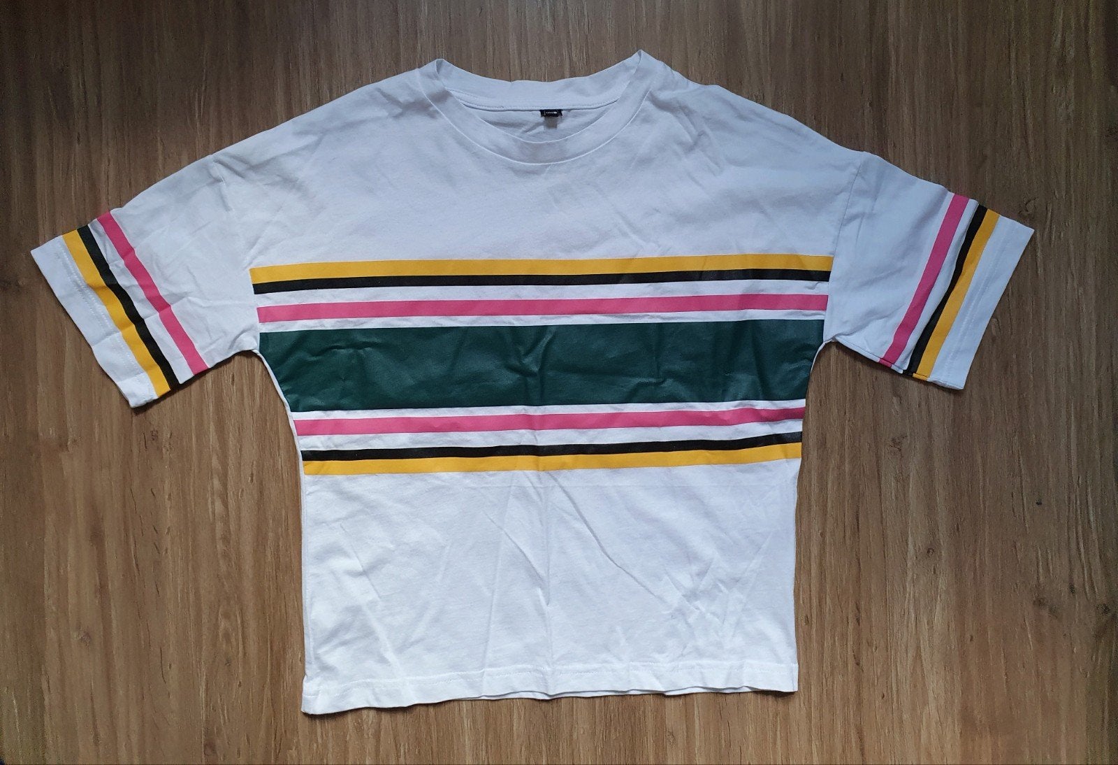 Wit T-shirt met kleurrijke strepen - Maat XXS, Wit, Ophalen of Verzenden, Korte mouw, Maat 34 (XS) of kleiner