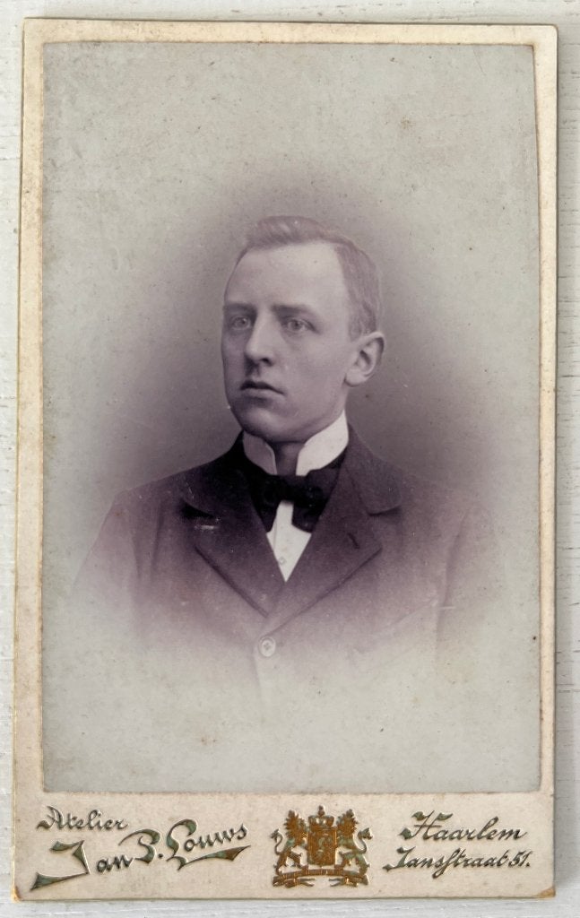 CDV van een Heer - fotogr.Jan P. Louws Haarlem ca. 1902, Verzamelen, Foto's en Prenten, Gebruikt, Foto, Ophalen of Verzenden, Voor 1940