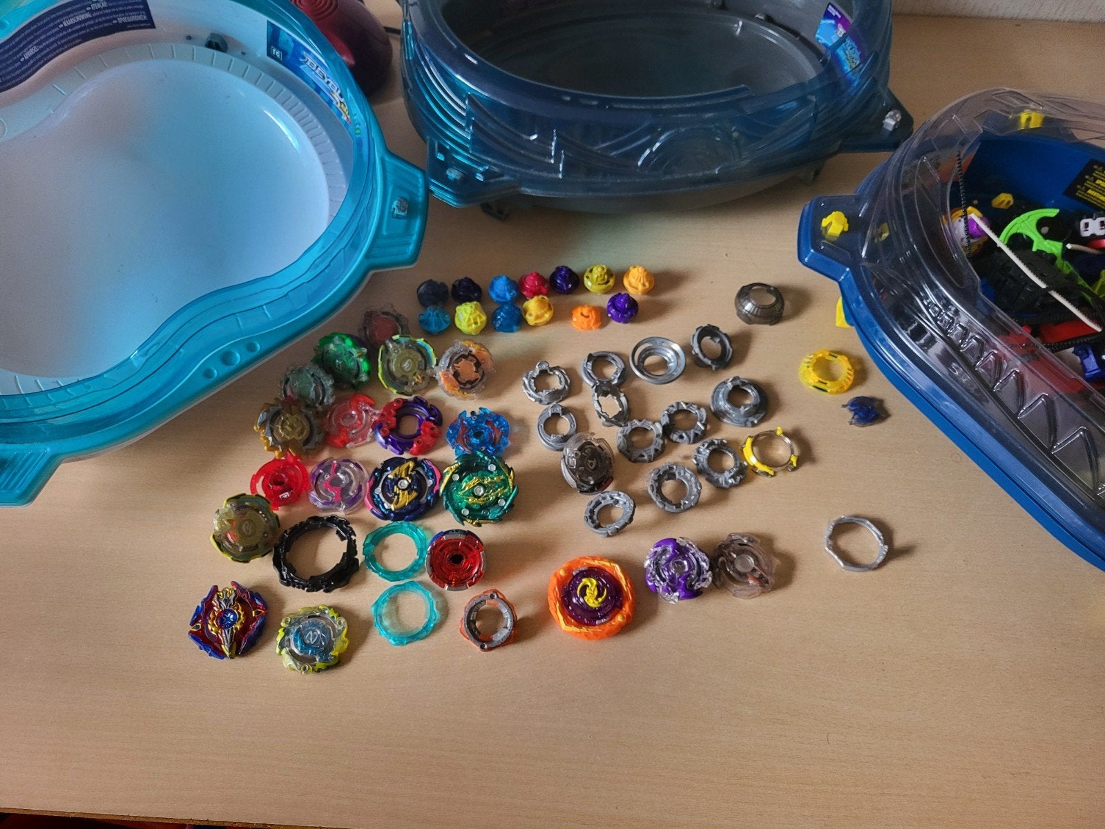 Grote Beyblade set met stadions en veel Beyblades, Ophalen of Verzenden, Jongen of Meisje