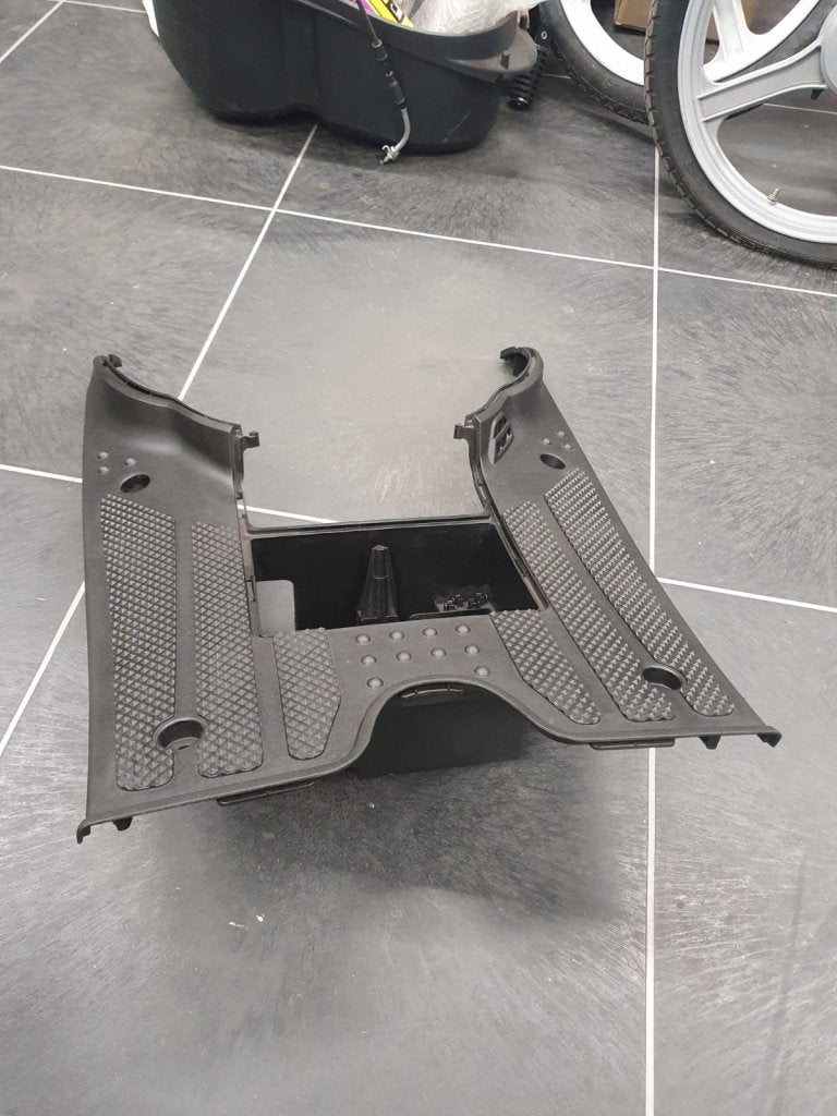 Kymco Sento treeplank origineel 7061281, Niet ingevuld, Kymco, Niet ingevuld, Nieuw
