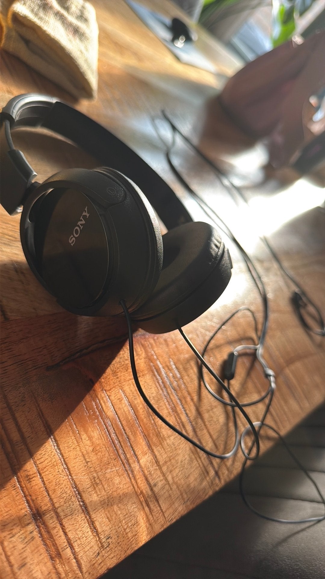 Sony headset., Ophalen of Verzenden, Zo goed als nieuw, Bedraad, On-ear
