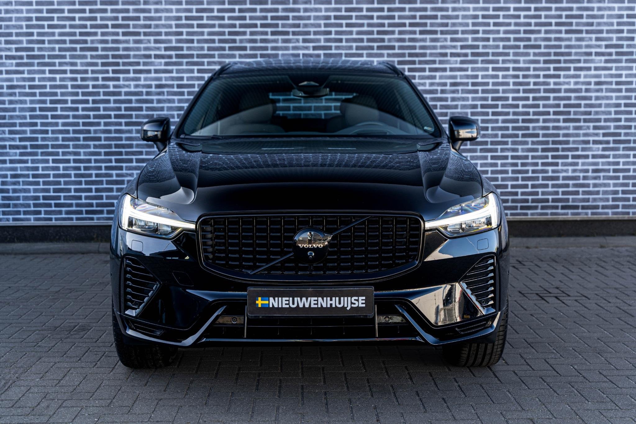 Volvo XC60 2.0 T6 Plug-in hybrid AWD Ultra Black Edition | P, 12 maanden, Gebruikt, Euro 6, 4 cilinders