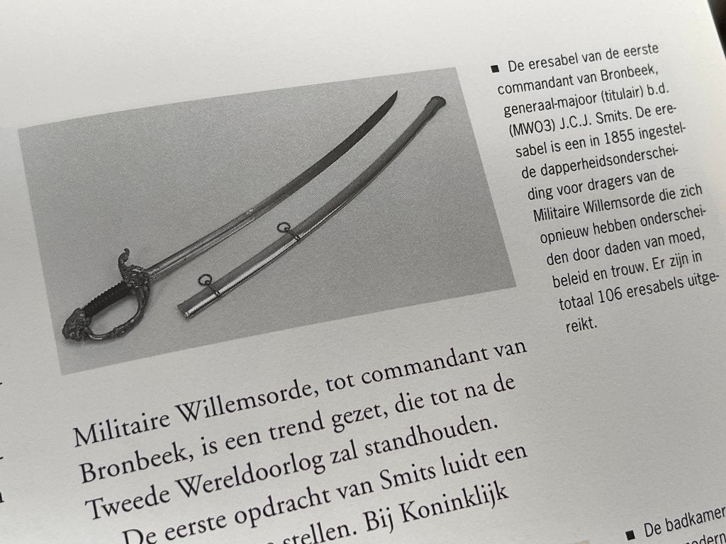 militair Bronbeek. Tempo Doeloe der liefdadigheid 2005, Verzamelen, Ophalen of Verzenden, Landmacht, Nederland, Boek of Tijdschrift