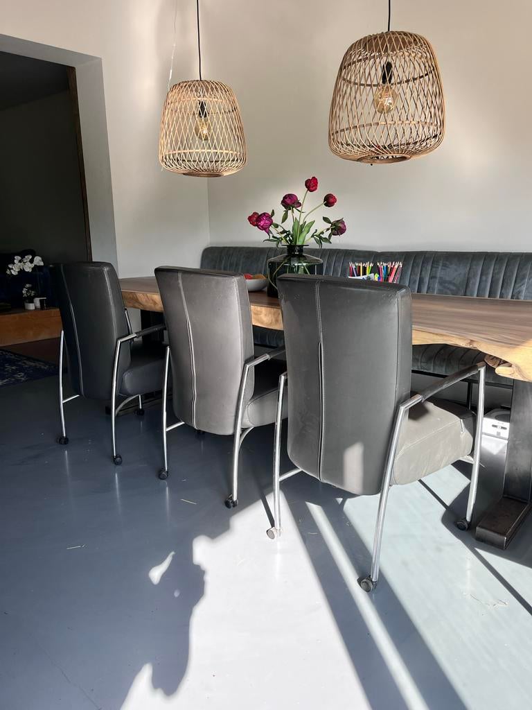 Chique eetkamerstoelen met verstelbare rugleuning en wieltje, Ophalen, Gebruikt, Leer, Vier
