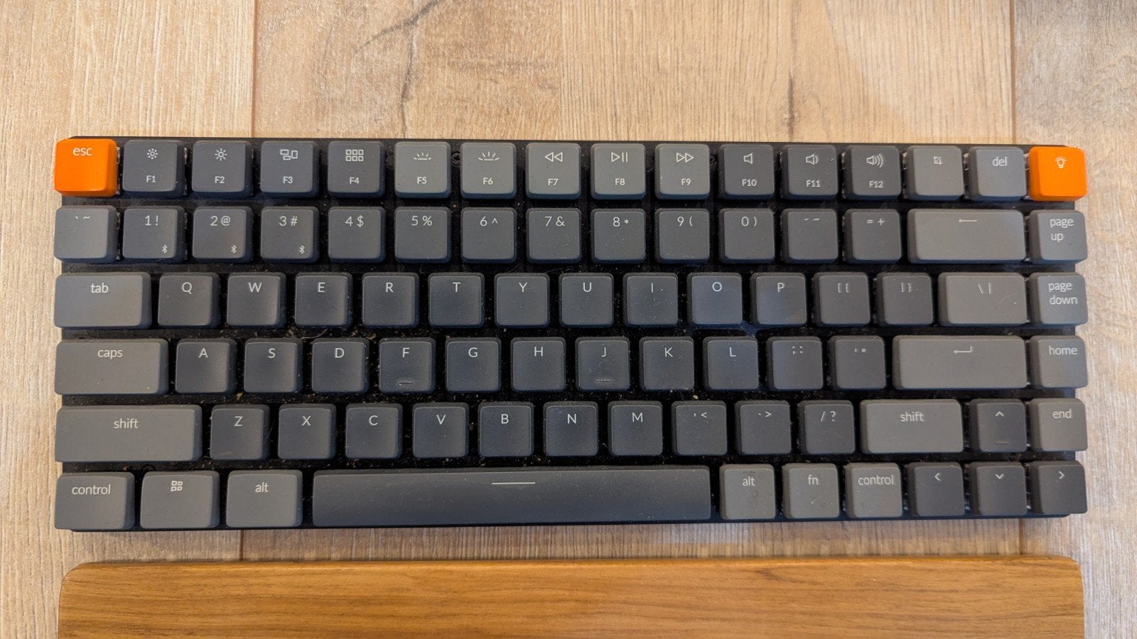Keychron K3 Mechanisch Toetsenbord met Polssteun en Hoes, Keychron, Draadloze ontvanger, Ophalen of Verzenden, Zo goed als nieuw
