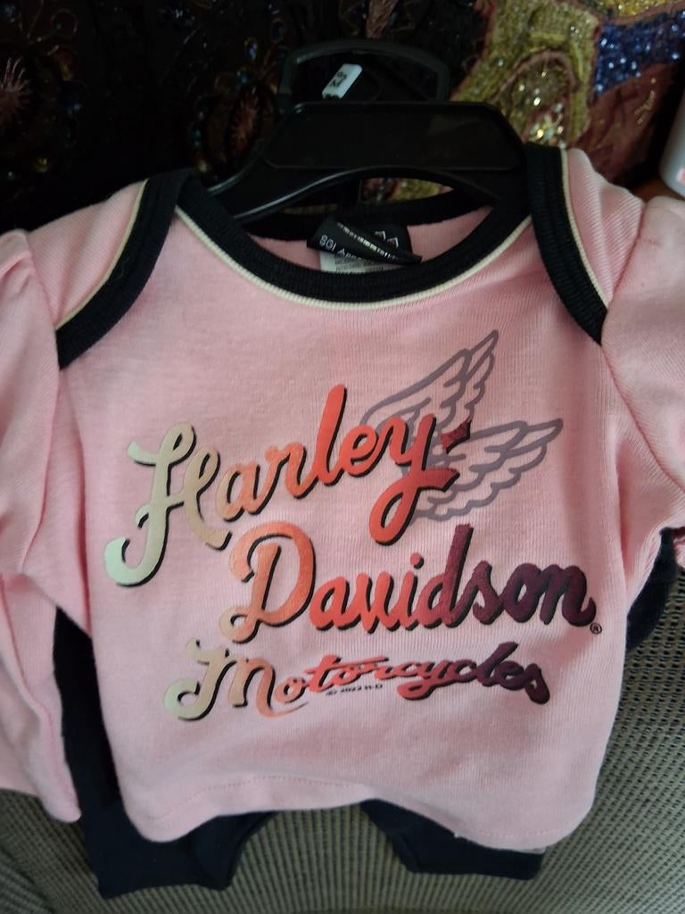 Harley Davidson kledingset baby 0-3 maanden, Kinderen en Baby's, Ophalen of Verzenden, Nieuw, Harley davidson, Jongetje of Meisje