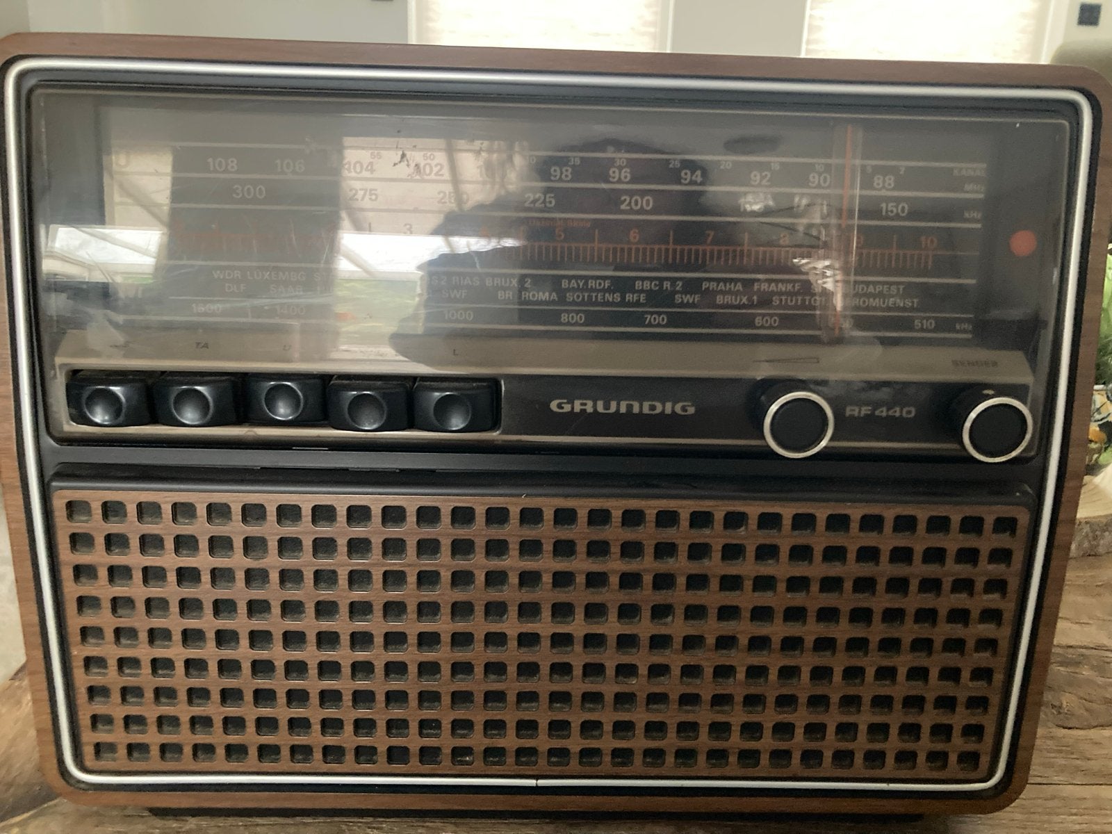 Vintage Grundig RF 440 Radio - Made in Portugal, Audio, Tv en Foto, Radio's, Ophalen, Gebruikt, Radio