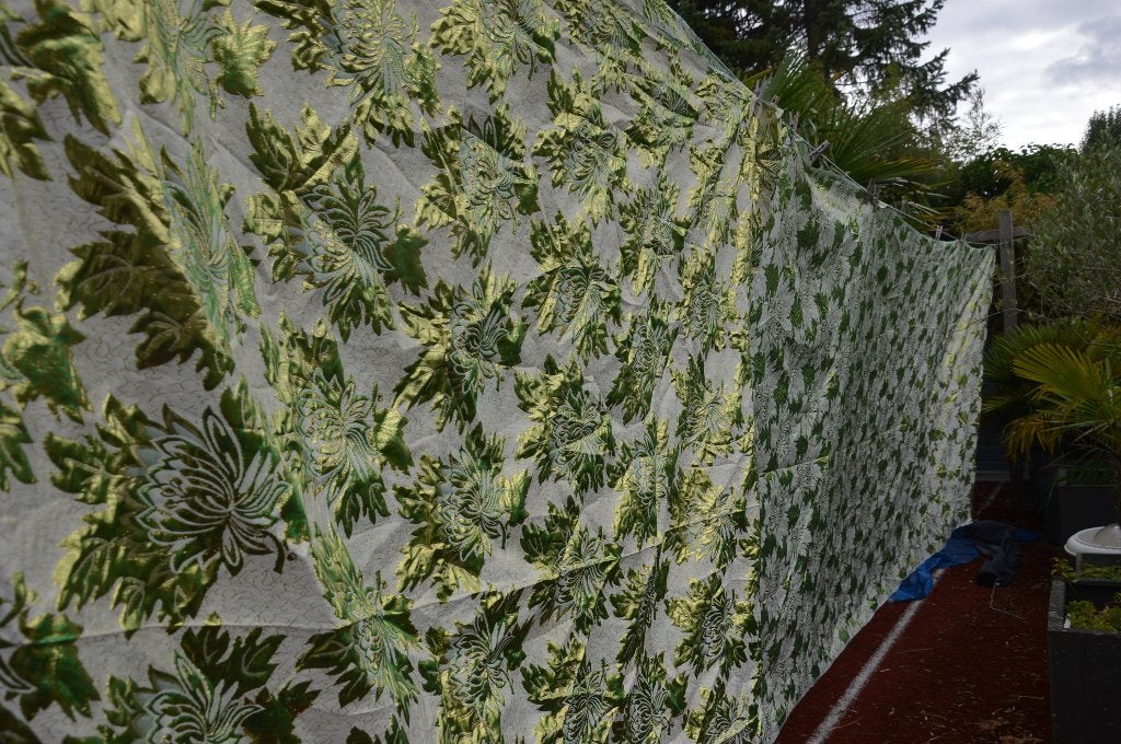 Zeer grote satijnachtige lap stof met bloemmotieven 6.30m, Hobby en Vrije tijd, Stoffen en Lappen, 120 cm of meer, Nieuw, Ophalen of Verzenden