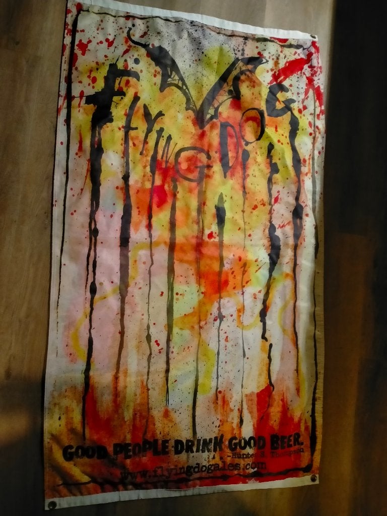 Flying Dog Ales Flyingdog bier biermerk logo vlag RARE, Ophalen of Verzenden, Zo goed als nieuw, Overige typen, Overige merken