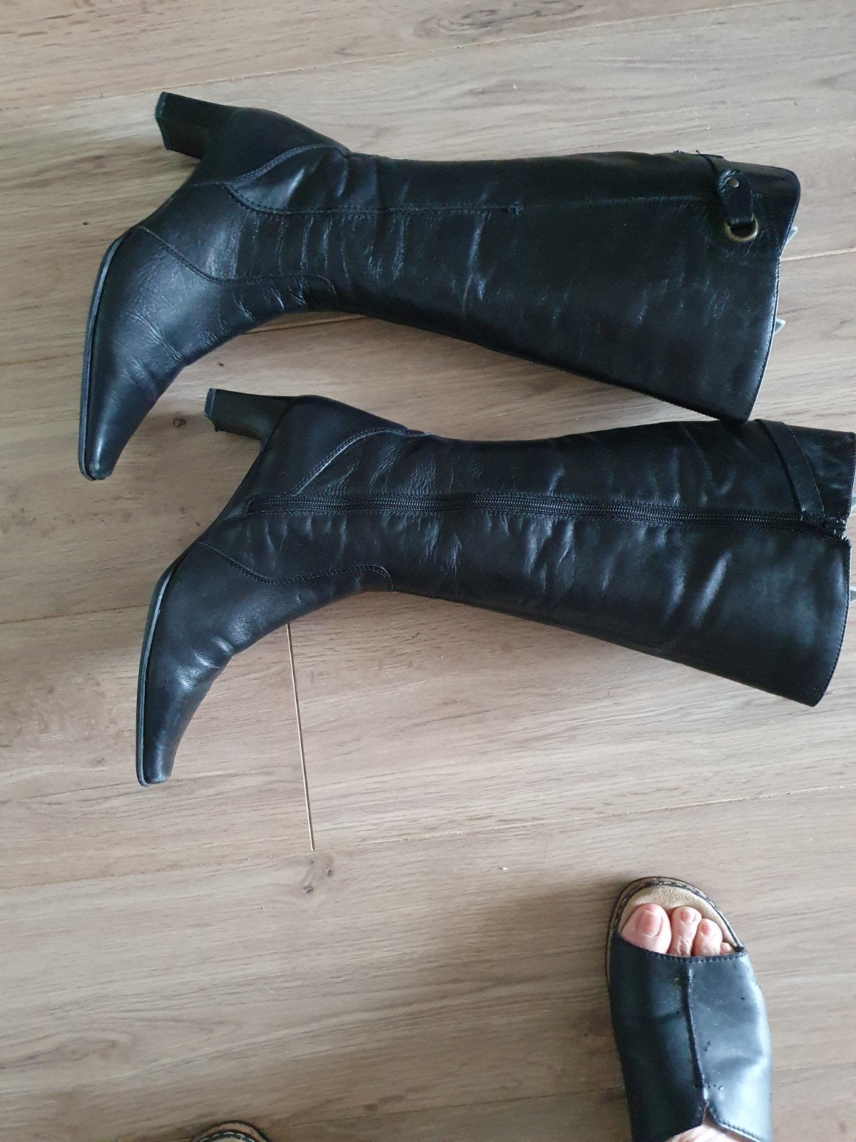 Mooi zwarte leren dames laarzen, Ophalen, Hoge laarzen, Zwart, Zo goed als nieuw