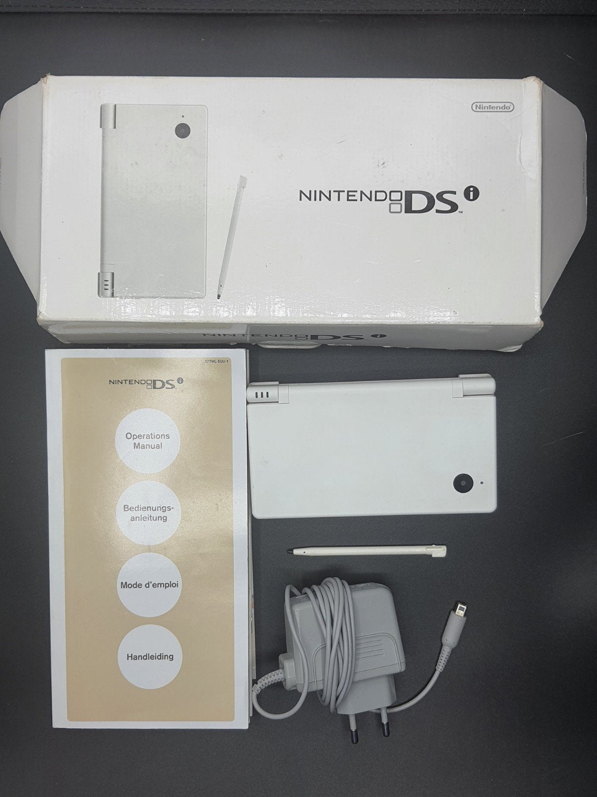 Nintendo DS Lite Wit - Compleet met doos en oplader, Spelcomputers en Games, Ophalen of Verzenden, Gebruikt, Wit, DS Lite
