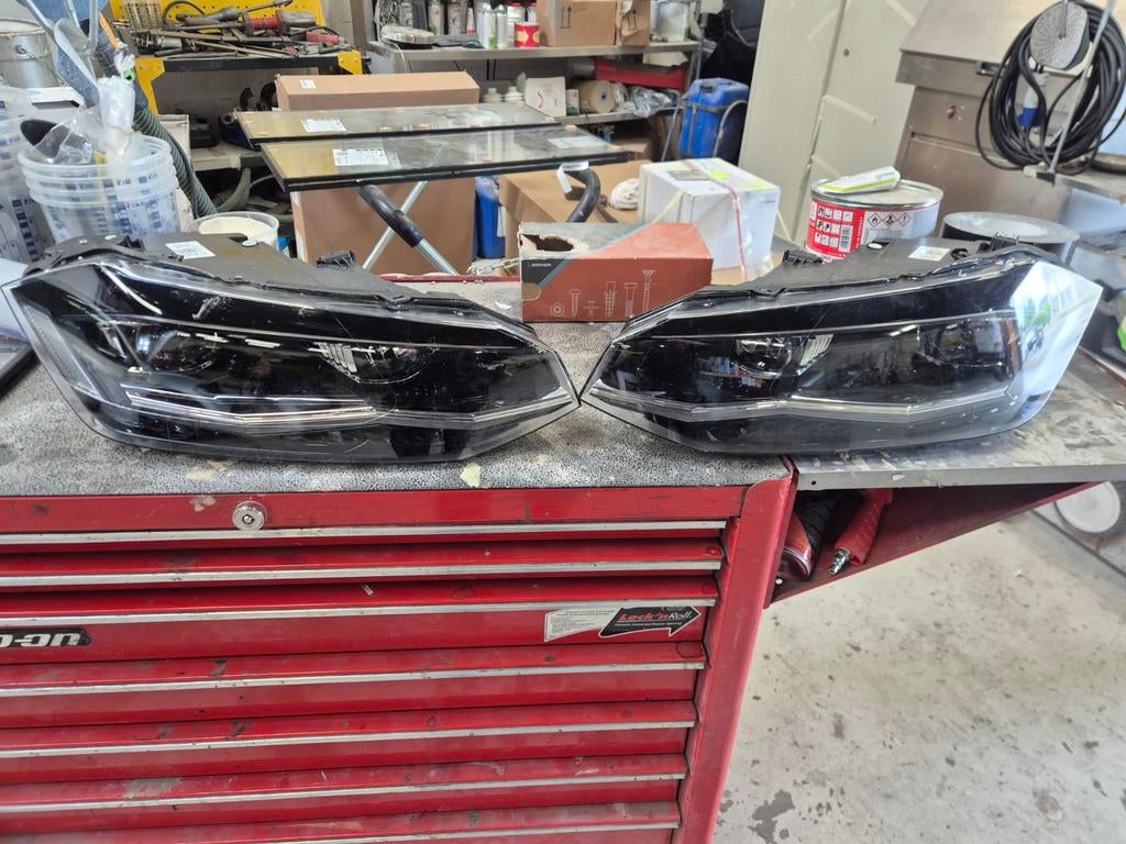 LED Koplampen  VW Polo r line - Bevestigingspootjes defect, Auto-onderdelen, Ophalen