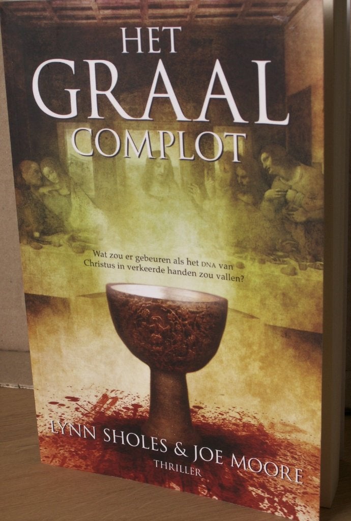 Het Graal complot: LYNN SHOLES & JOE MOORE, Ophalen of Verzenden, Zo goed als nieuw