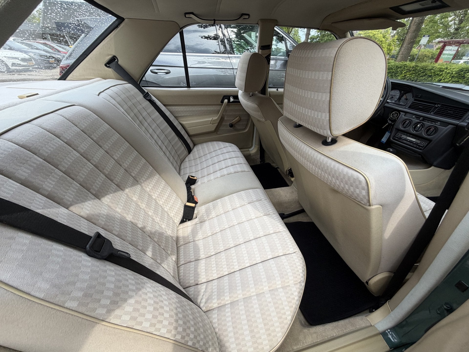 Mercedes-Benz 190 2.0 Bj 1988 Automaat Uniek Schuurvonds moe, foto 9