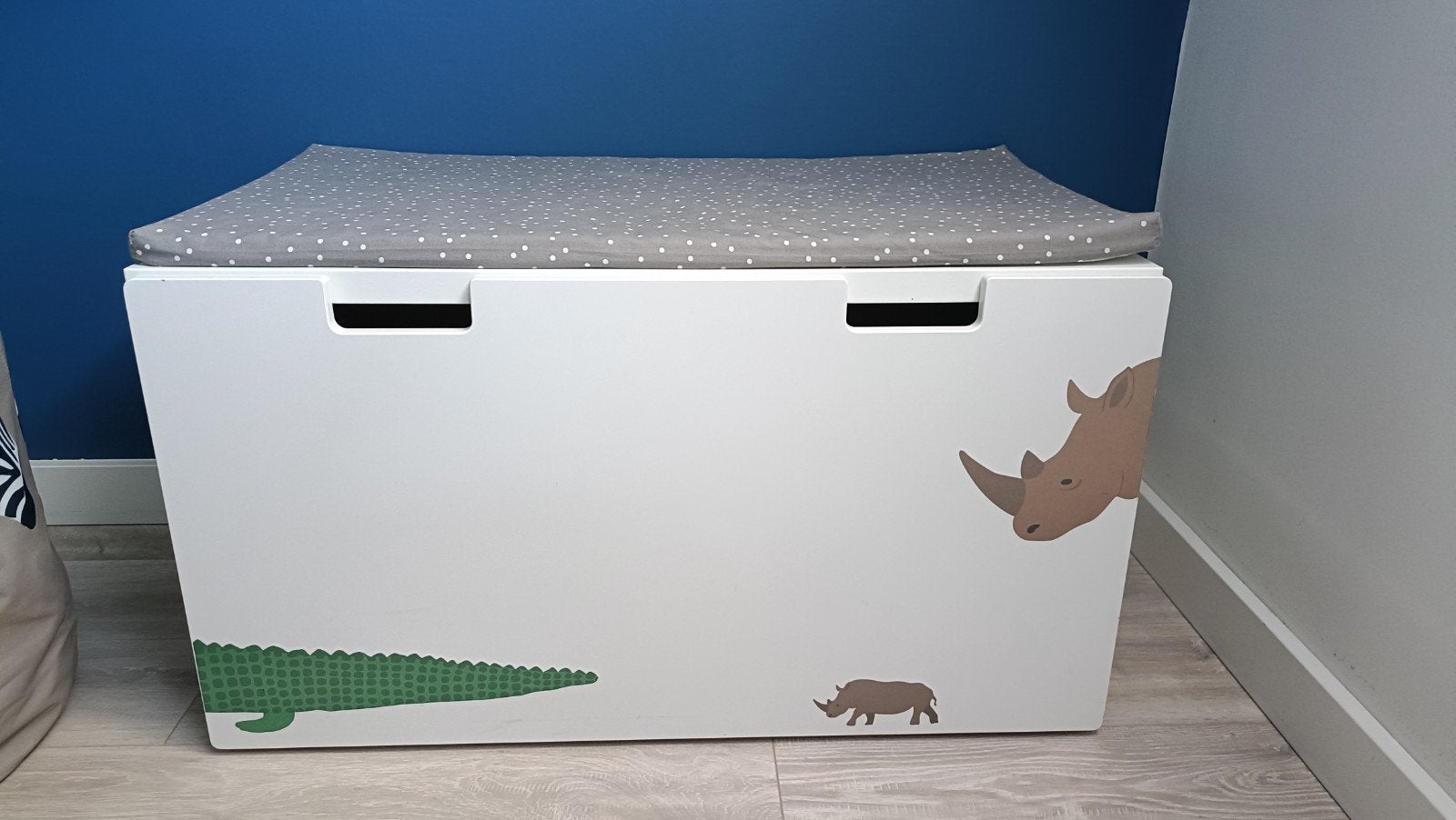 Ikea speelgoedkist + kussen, Ophalen, Gebruikt, 50 tot 100 cm, Minder dan 50 cm