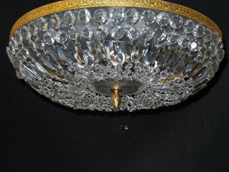 Grote oude kristallen plafonniere heeft een  messing frame, Huis en Inrichting, Lampen | Plafondlampen, Ophalen, 52 cm, Gebruikt